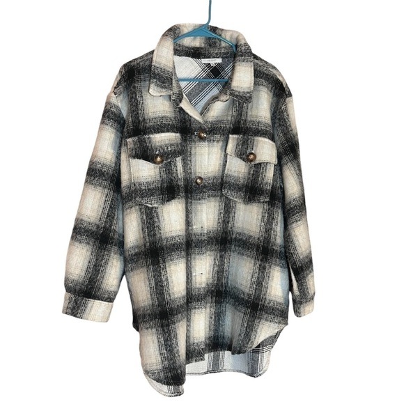 Cozy plaid layering checked button down oversized shacket jacket Size 1X - Picture 1 of 12